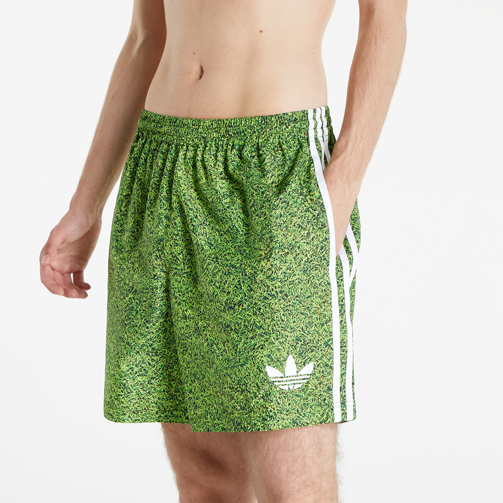 Pantaloncini adidas x Kerwin Frost Green Shorts Aop Grass