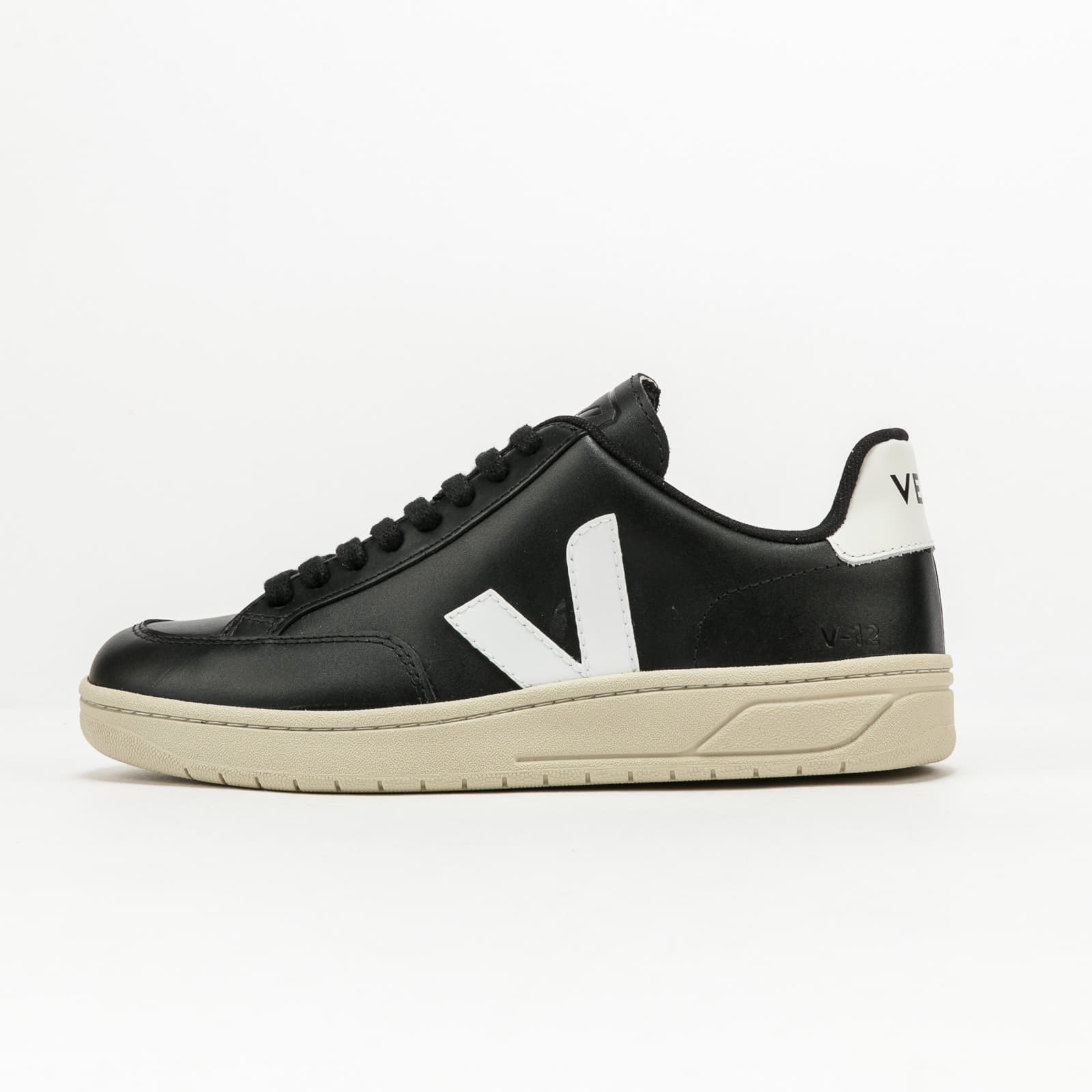 Férfi cipők Veja V-12 Leather Black/ White
