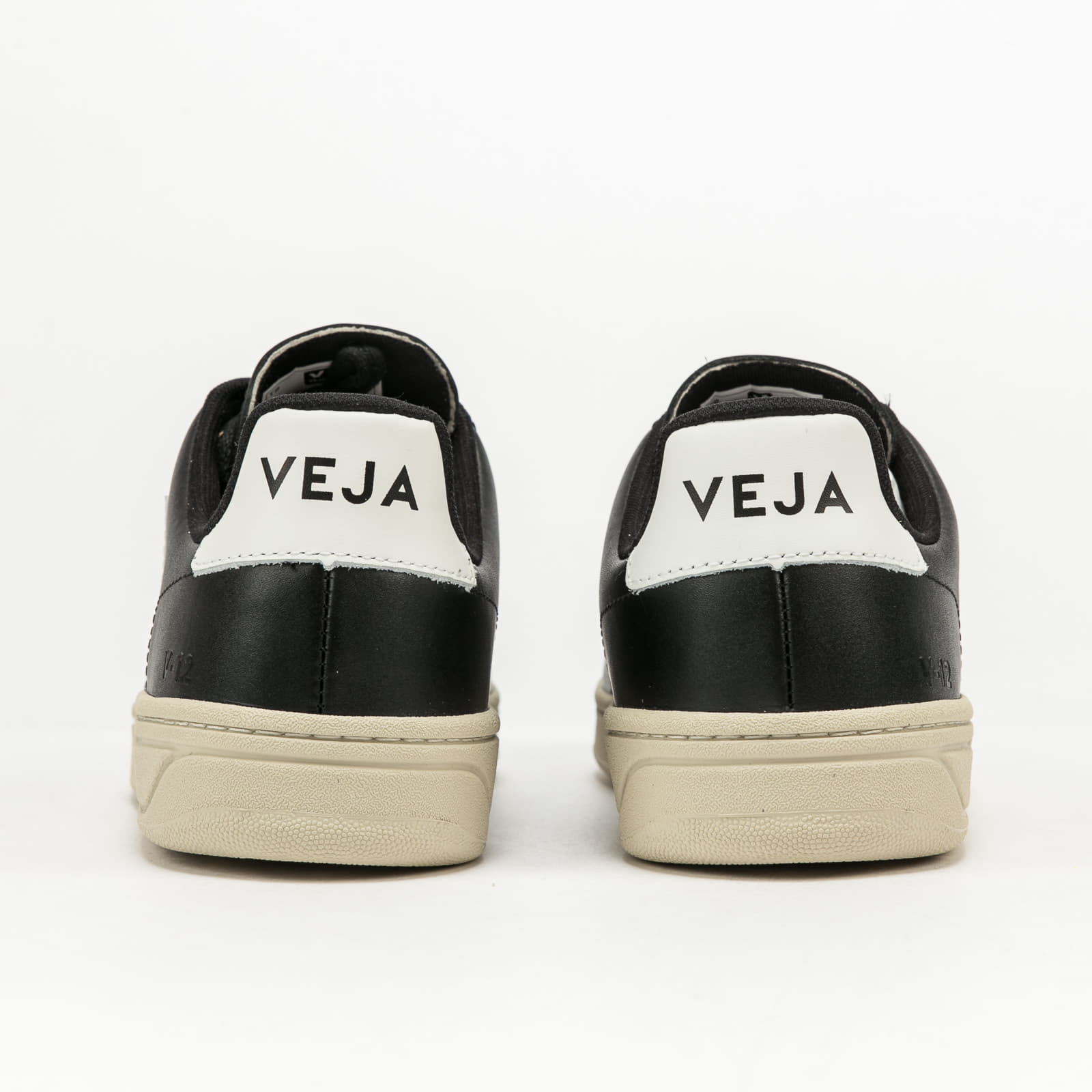 Férfi cipők Veja V-12 Leather Black/ White