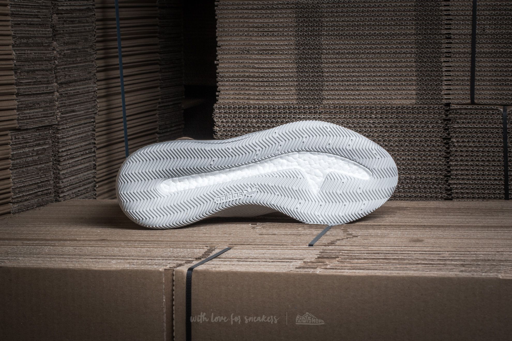 Obuwie adidas Tubular Instinct Boost Color Supplier Colour/ Chalk White