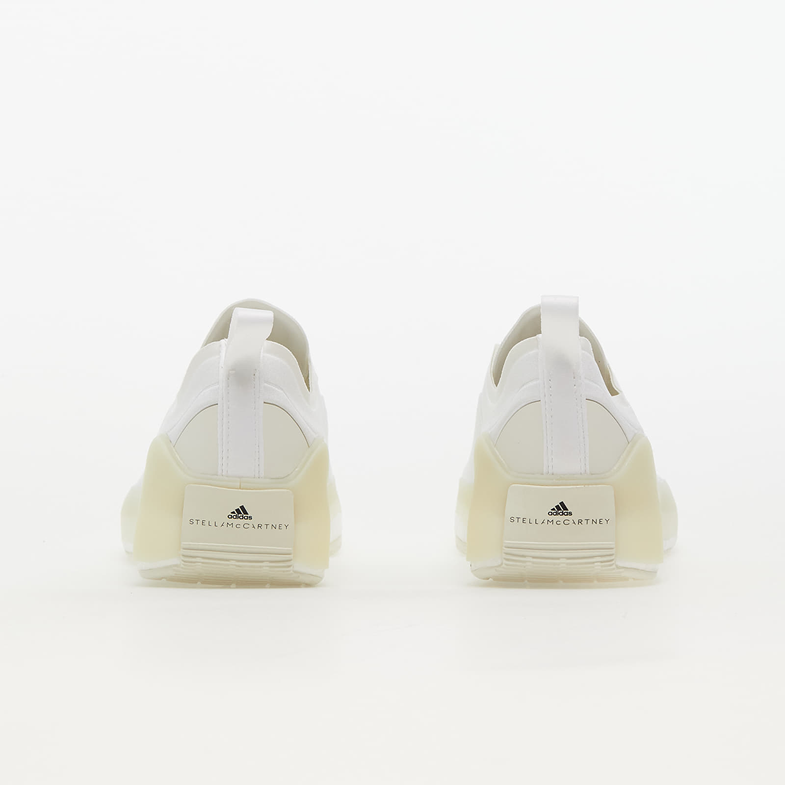 Încălțăminte și sneakerși pentru femei adidas x Stella McCartney Treino Ftw White/ Ftw White/ Ftw White