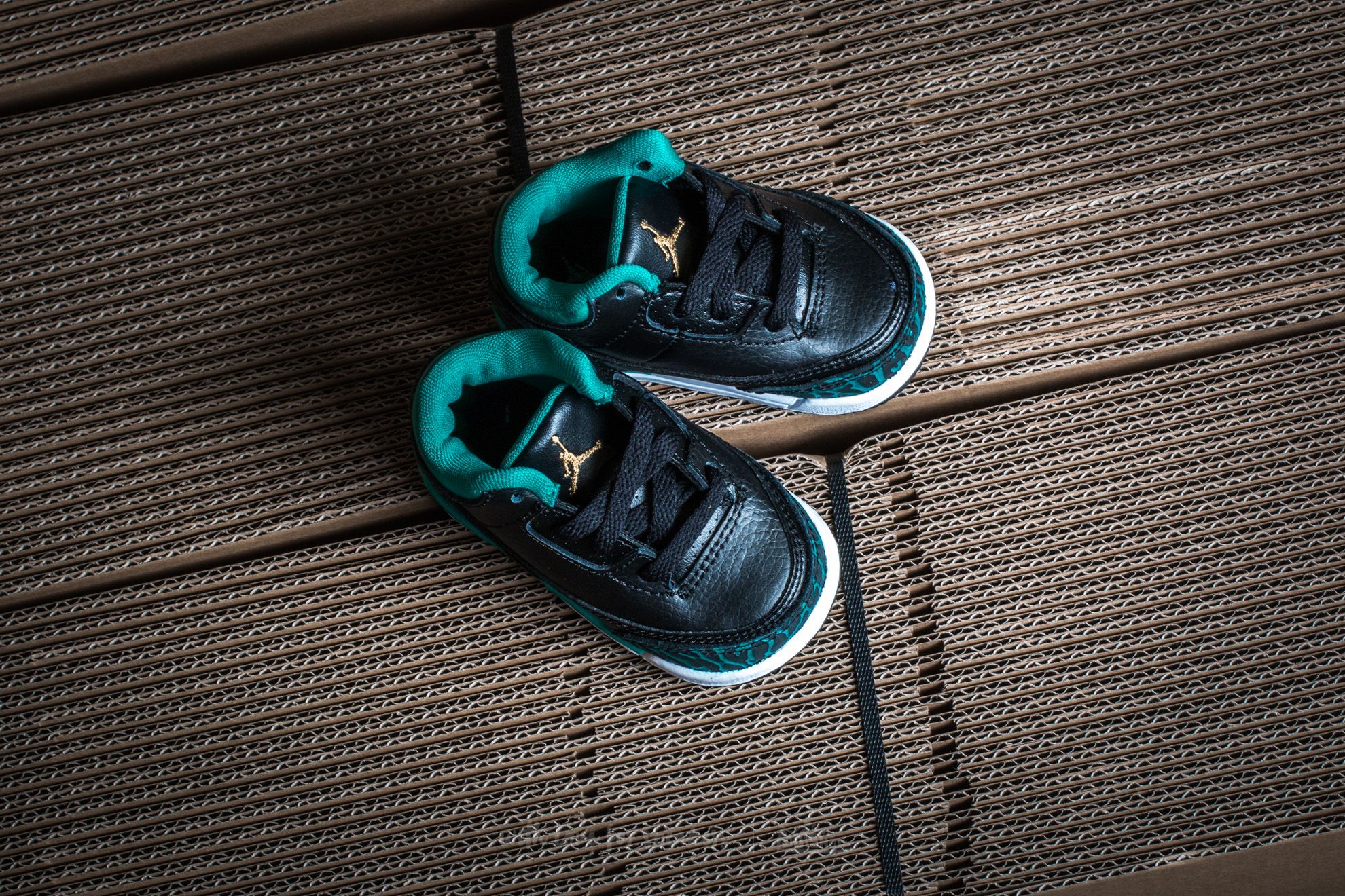 Buty dziecięce Jordan 3 Retro GT Black/ Metallic Gold-Rio Teal-White