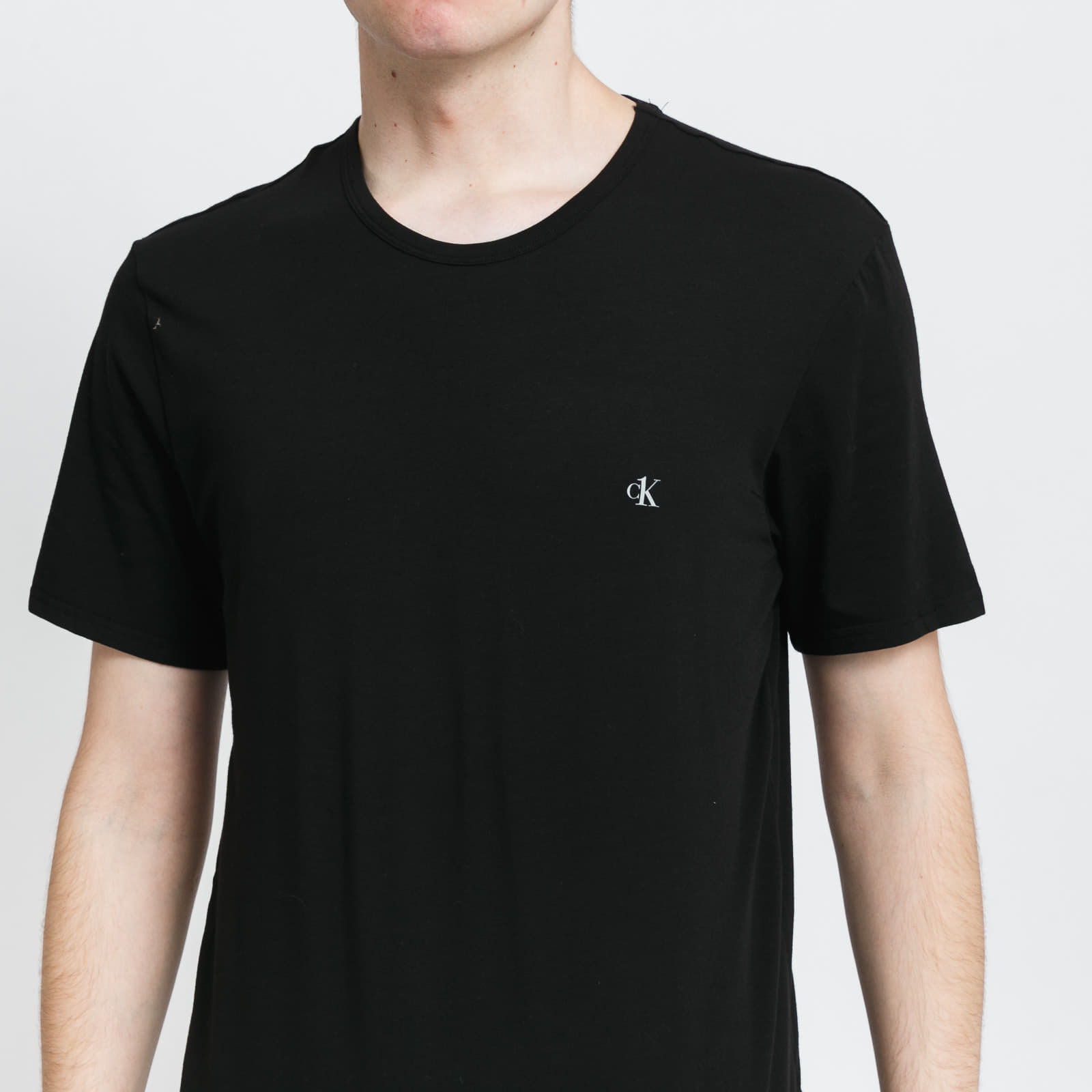 T shirt sale ck one