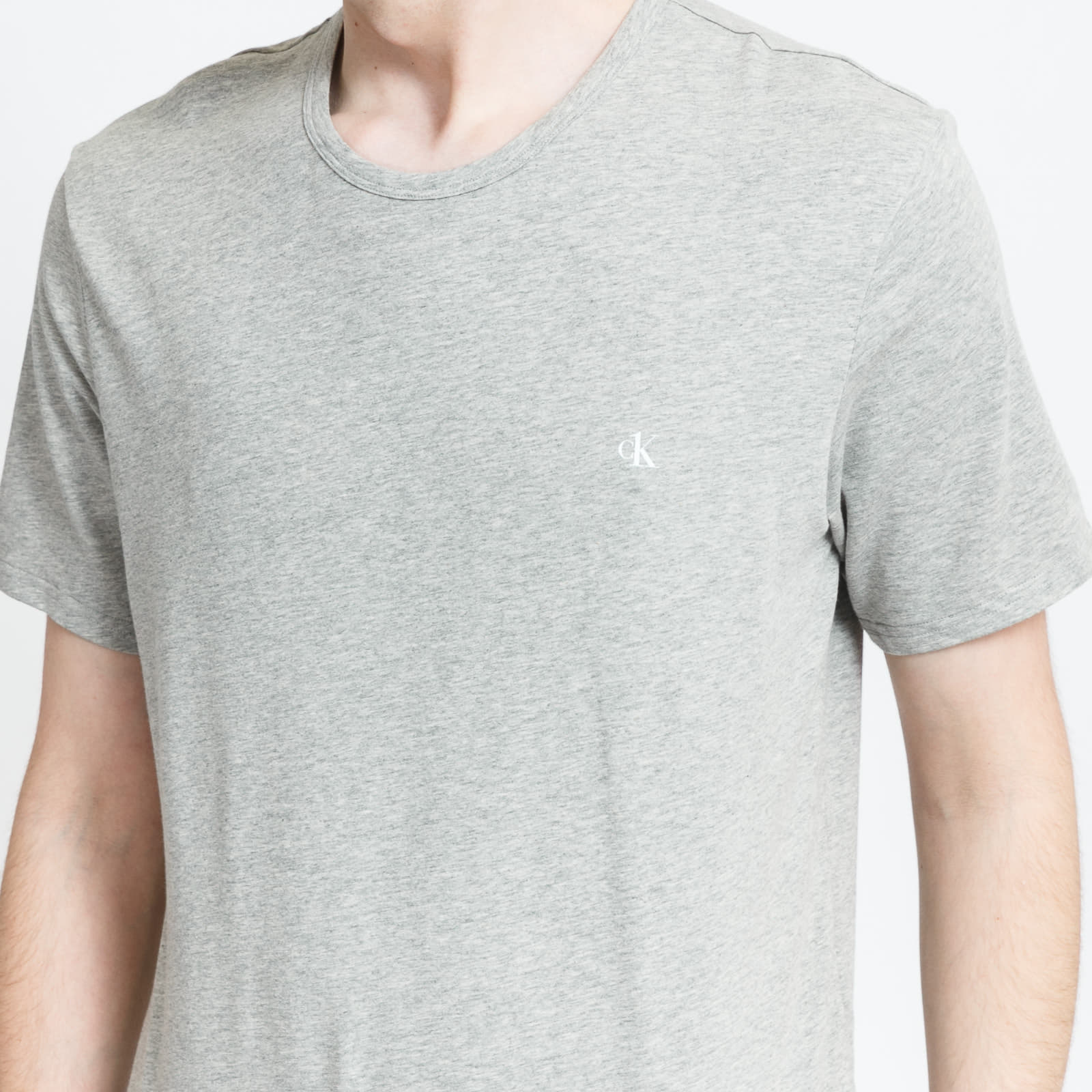 T shirt sales ck one