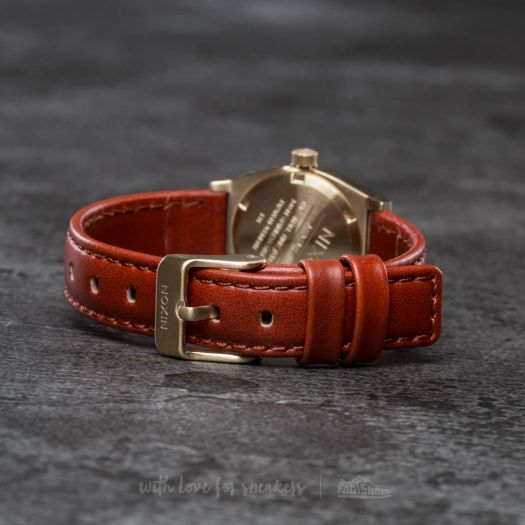 Nixon small time teller leather store
