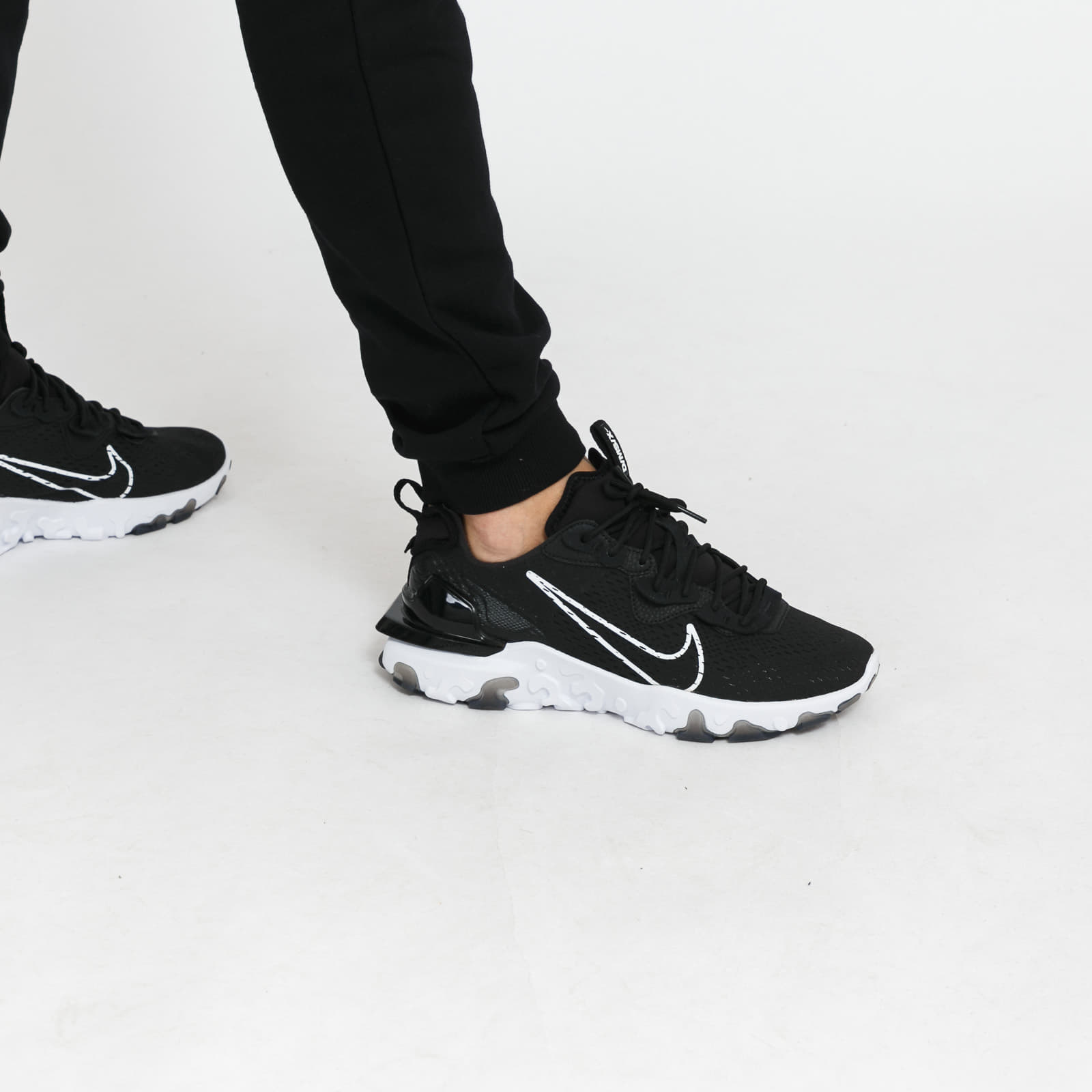 Nohavice ellesse Nioro Jogger Pant Black