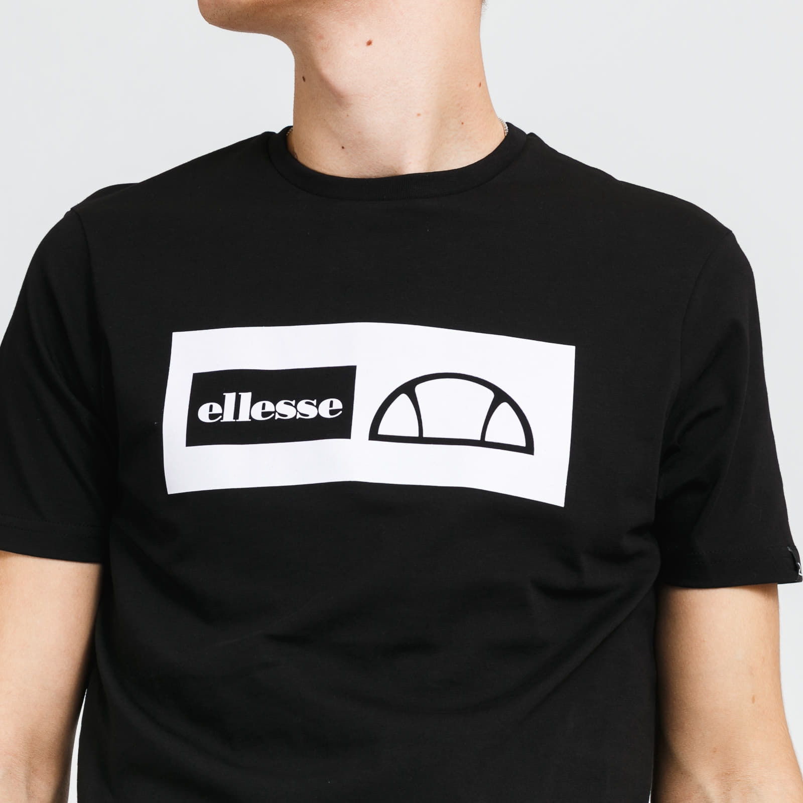 Marškinėliai ellesse Kangchen Tee Black