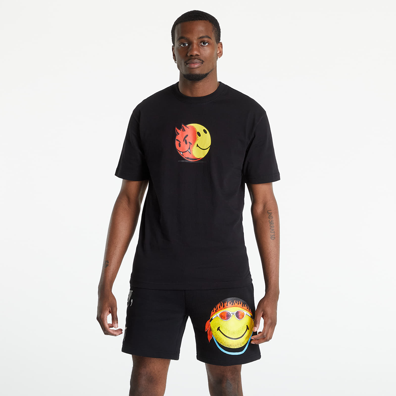 T-shirts MARKET Smiley Good and Evil T-shirt Black