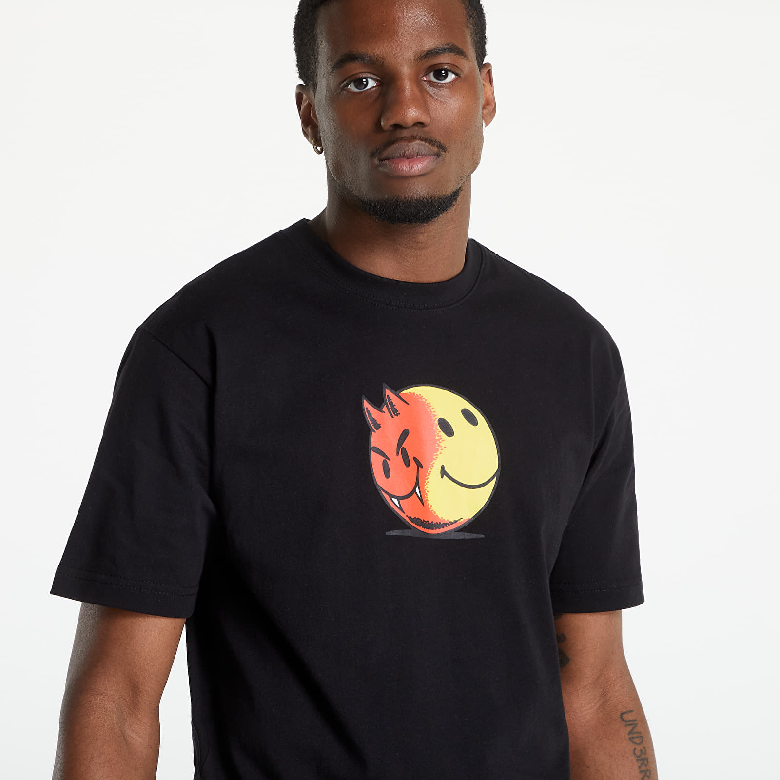 T-shirts MARKET Smiley Good and Evil T-shirt Black