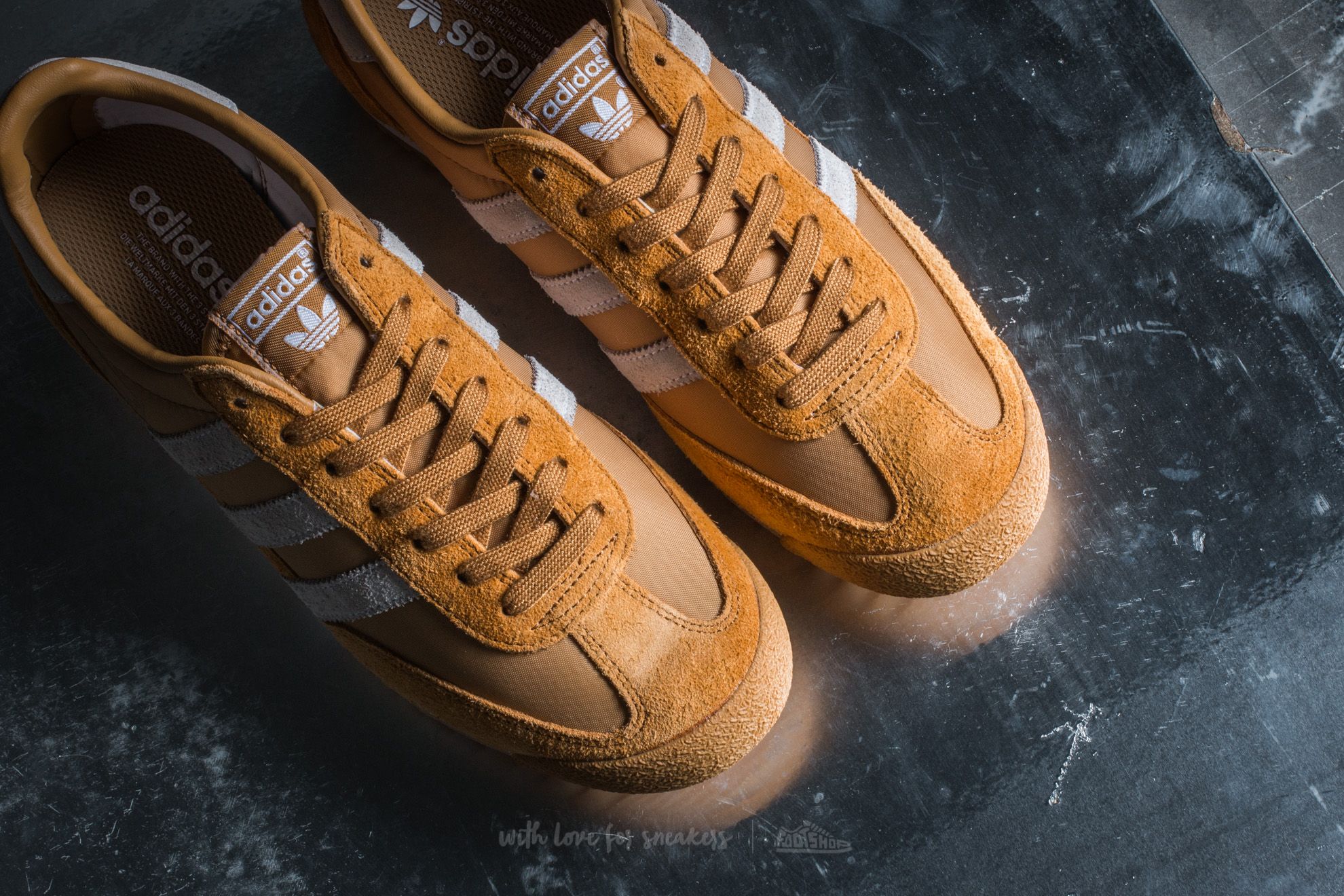 Adidas dragon og hombre deals