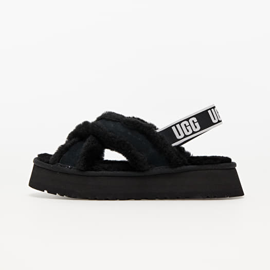靴 UGG W DISCO CROSS SLIDE 7 UGG W Disco Cross Slide Black | Footshop