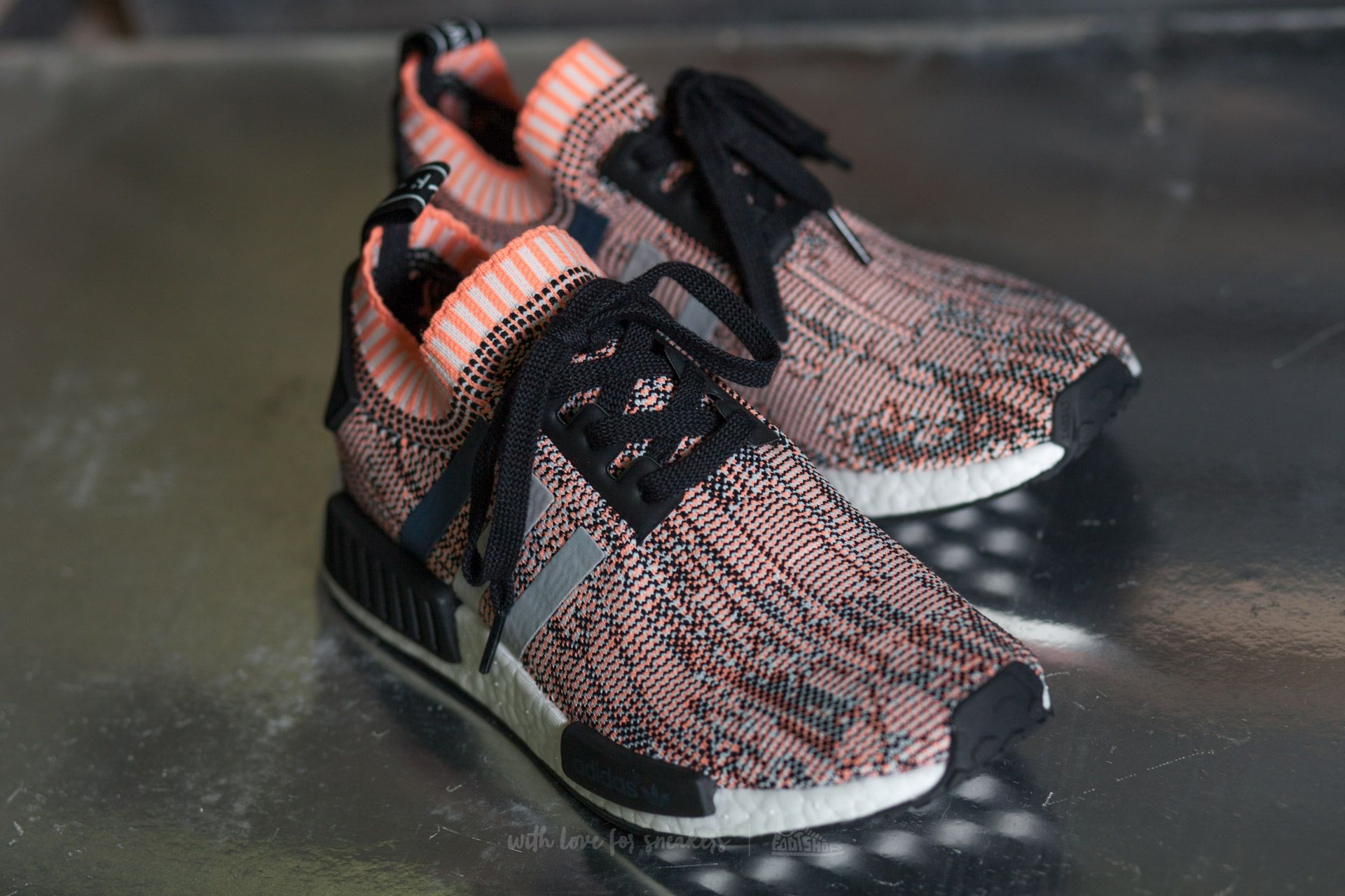 Adidas nmd r1 primeknit sun glow discount