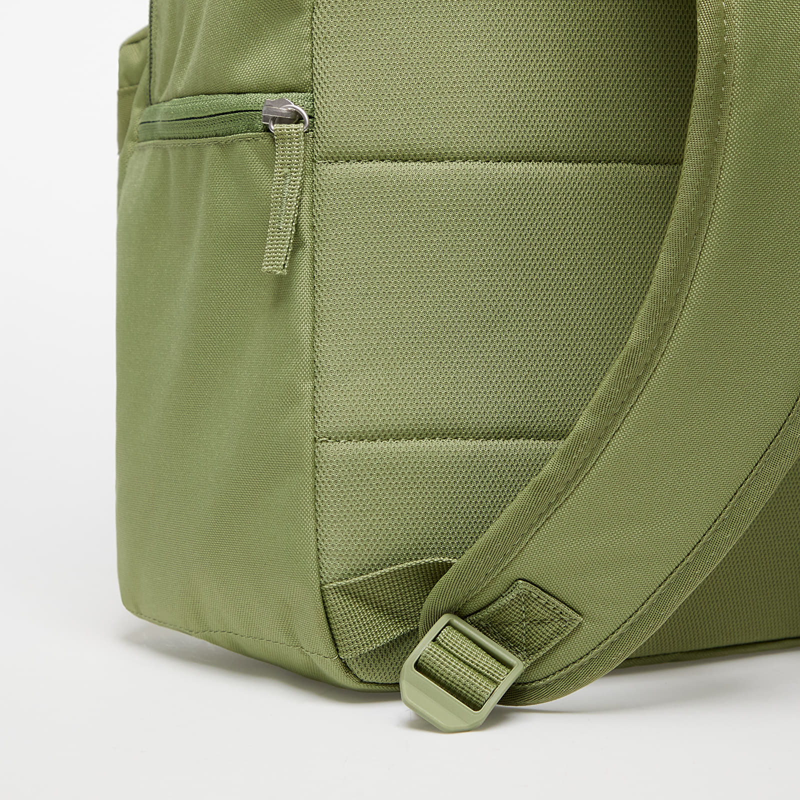 Torbe in nahrbtniki Nike Backpack Olive