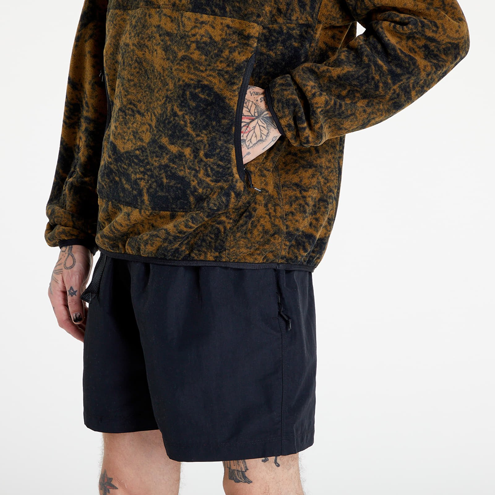 Puloverji Nike ACG Therma-FIT Wolf Tree Men's Graphic Pullover Hoodie Hazel Rush/ Black/ Summit White
