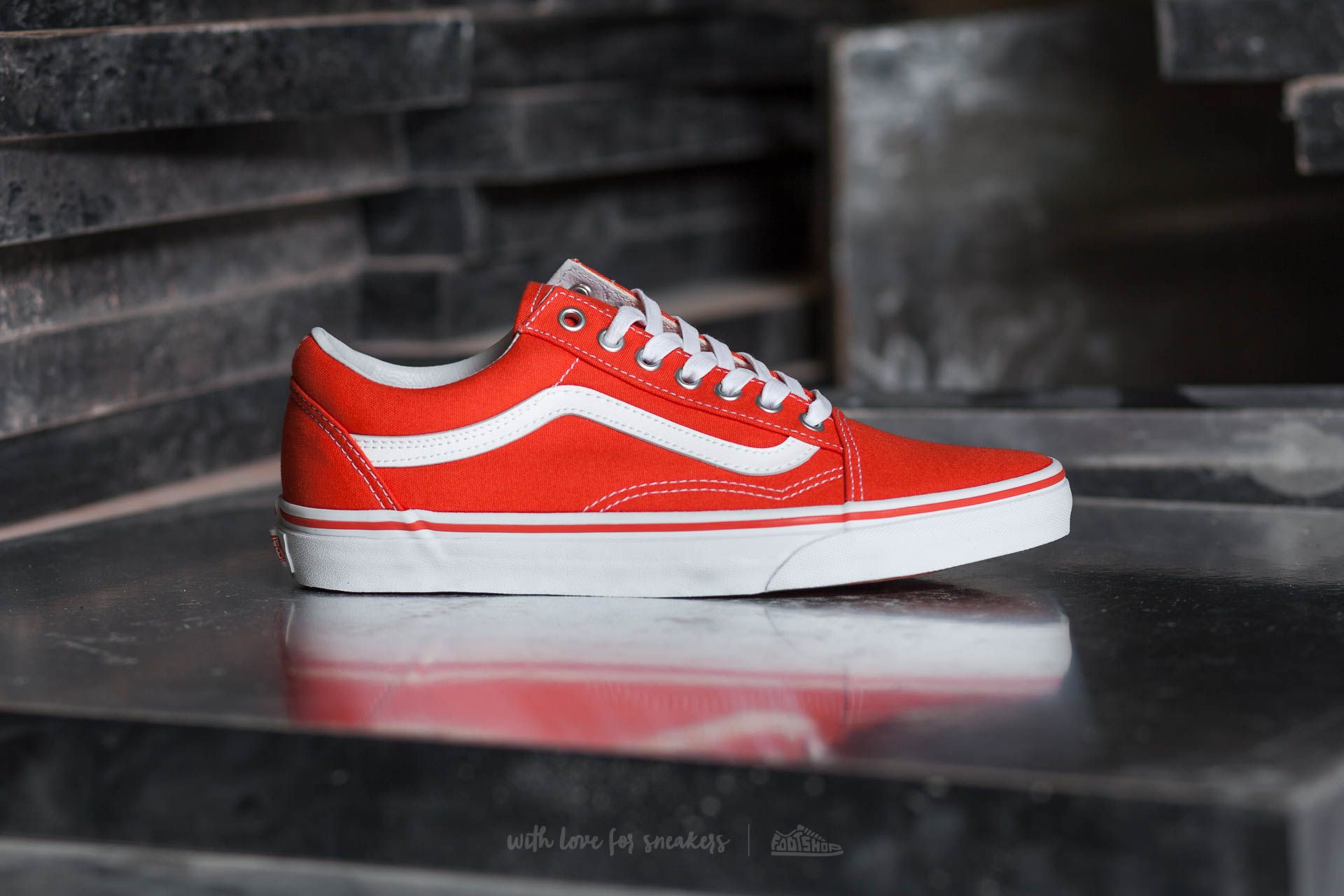 Cherry old skool vans hotsell