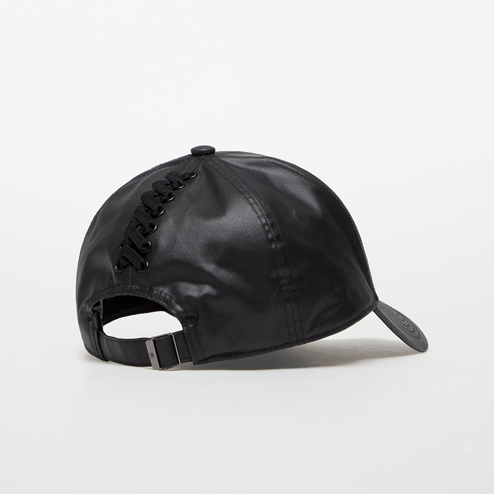 Black adidas baseball cap 2025
