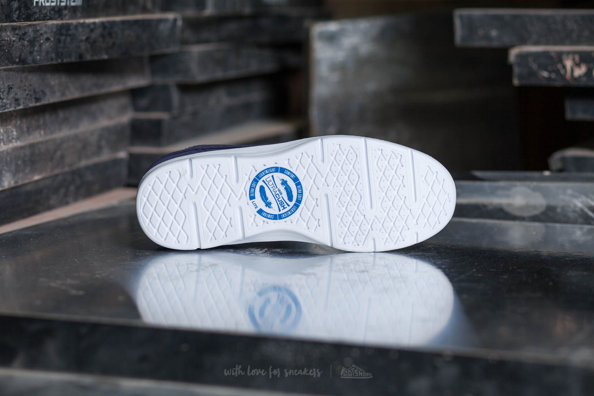 Zapatillas Hombre Vans Brigata Lite (C&L) Crown Blue