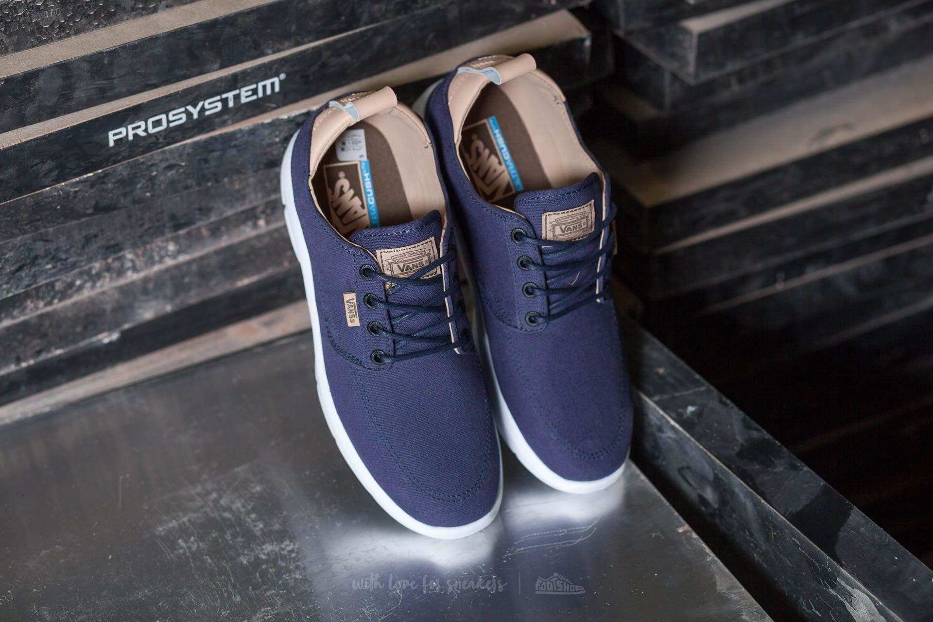Zapatillas Hombre Vans Brigata Lite (C&L) Crown Blue
