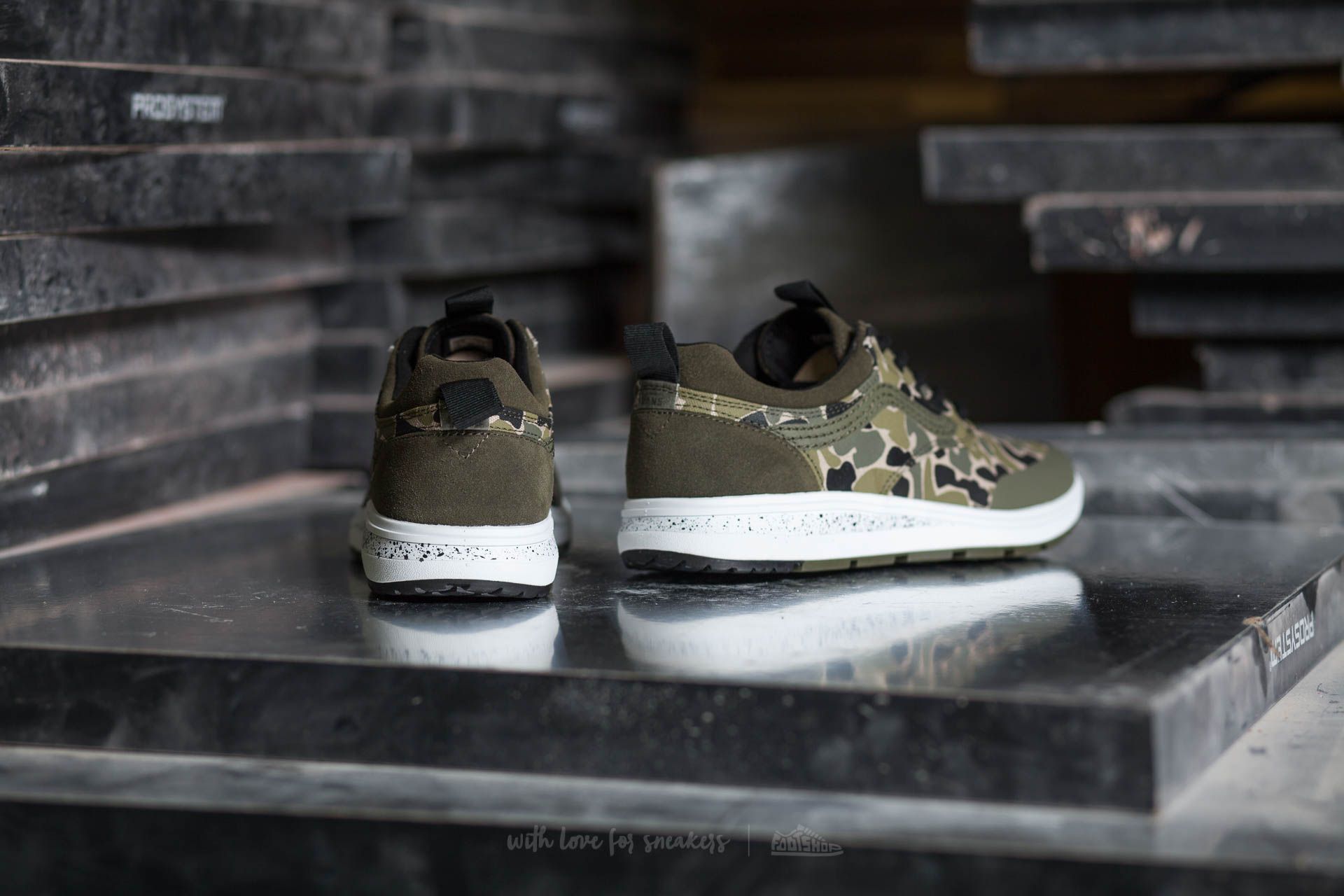 Zapatillas Hombre Vans Iso 3 Camo Camo Ivy Green Footshop