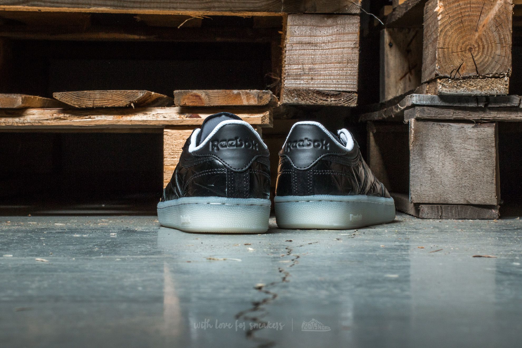 Zapatos Reebok Club C 85 Hyper Metallic Black/ White