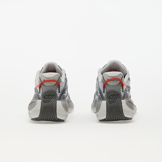 Reebok 718 shop