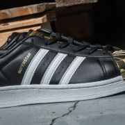 Superstar on sale adidas metal