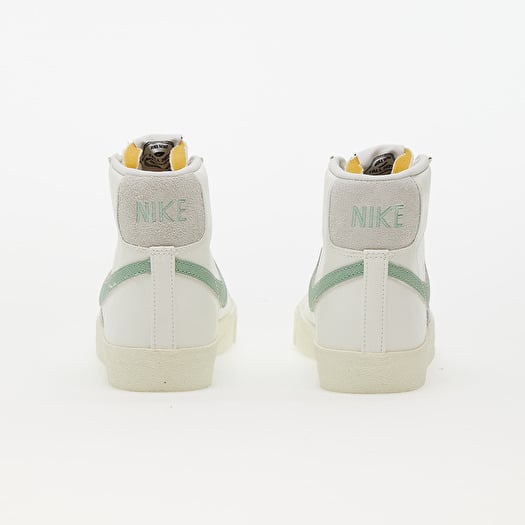 Nike blazer mid '77 vntg - lucid green/sail discount