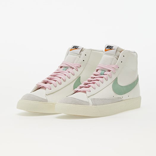 Nike blazer deals mid vintage noir