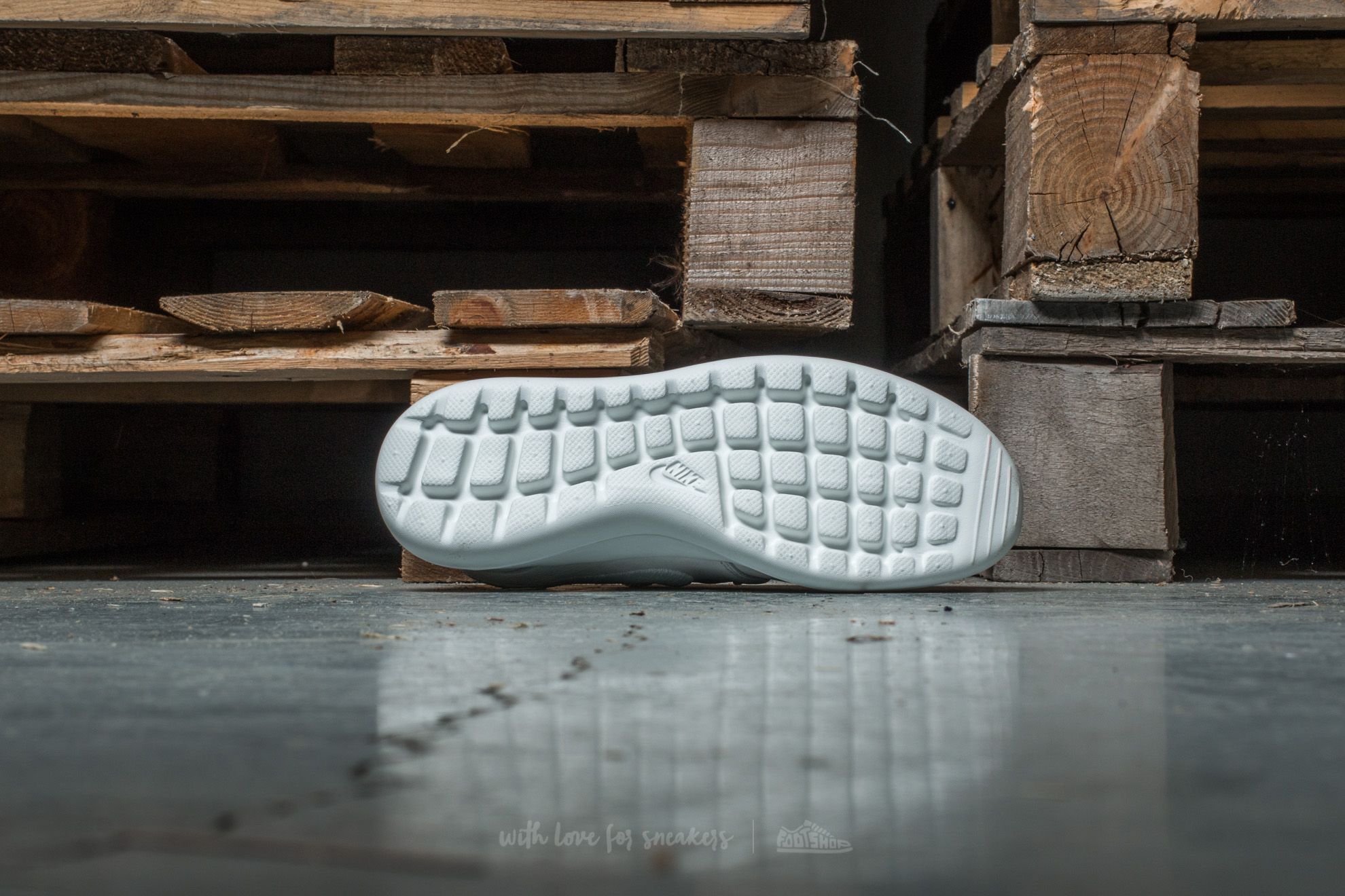 Dámské tenisky a boty Nike W Roshe Two SI Summit White/ Summit White