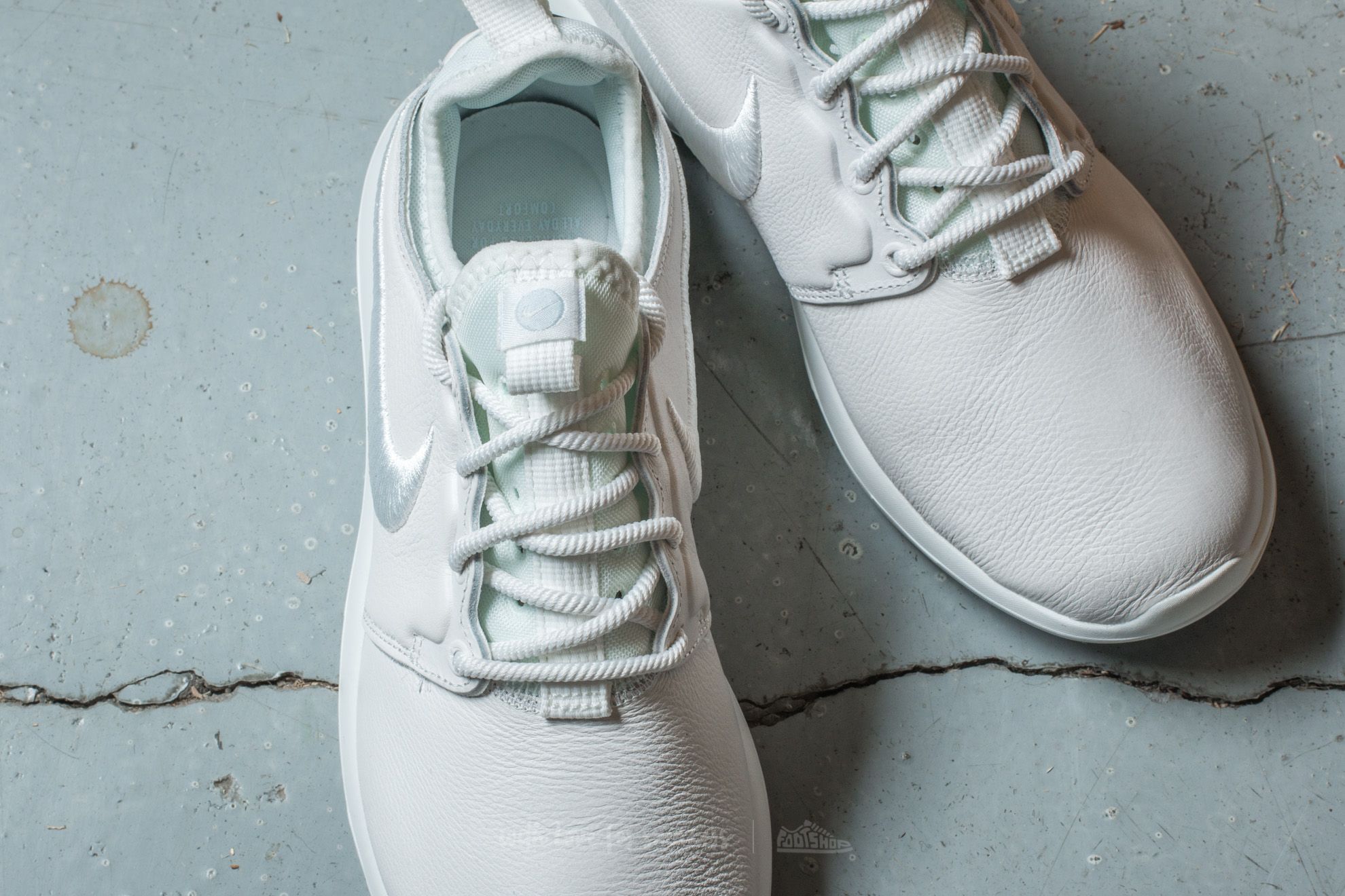 Women s shoes Nike W Roshe Two SI Summit White Summit White