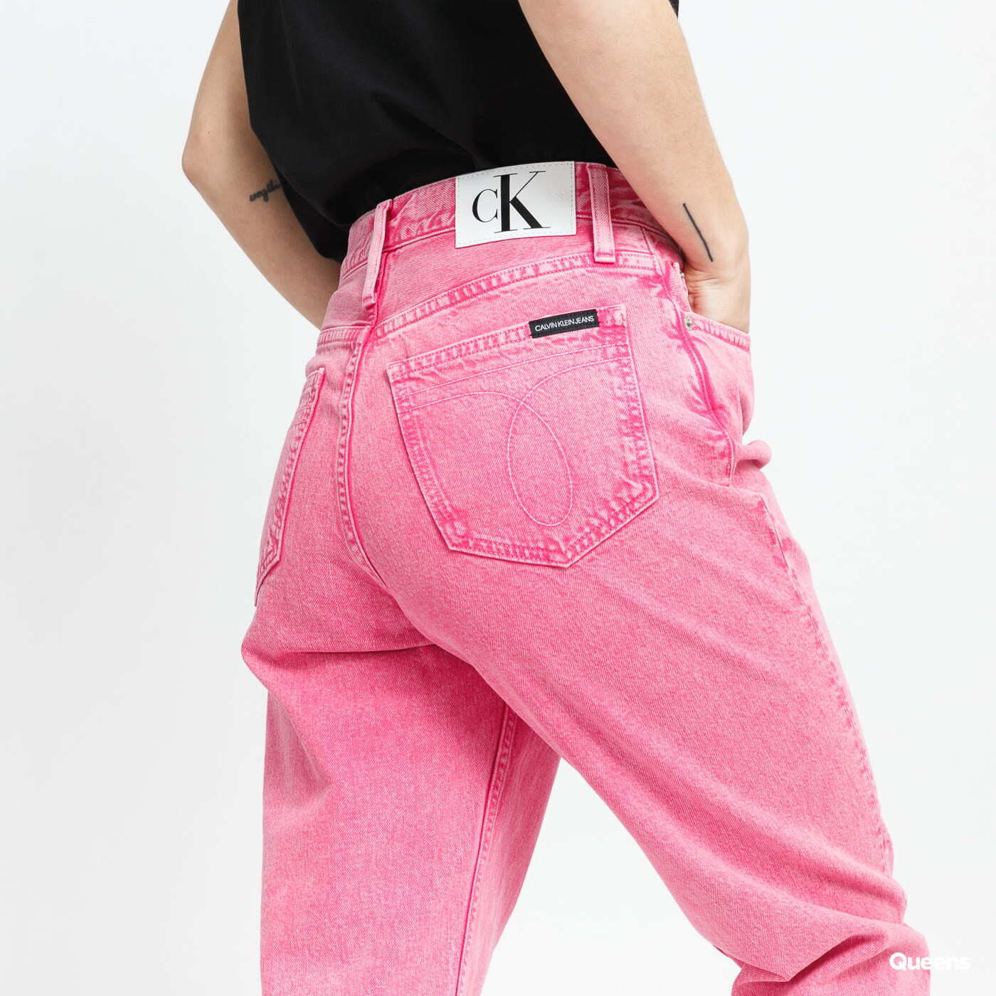 Pants and jeans CALVIN KLEIN JEANS W Mom Jeans Denim Medium Footshop