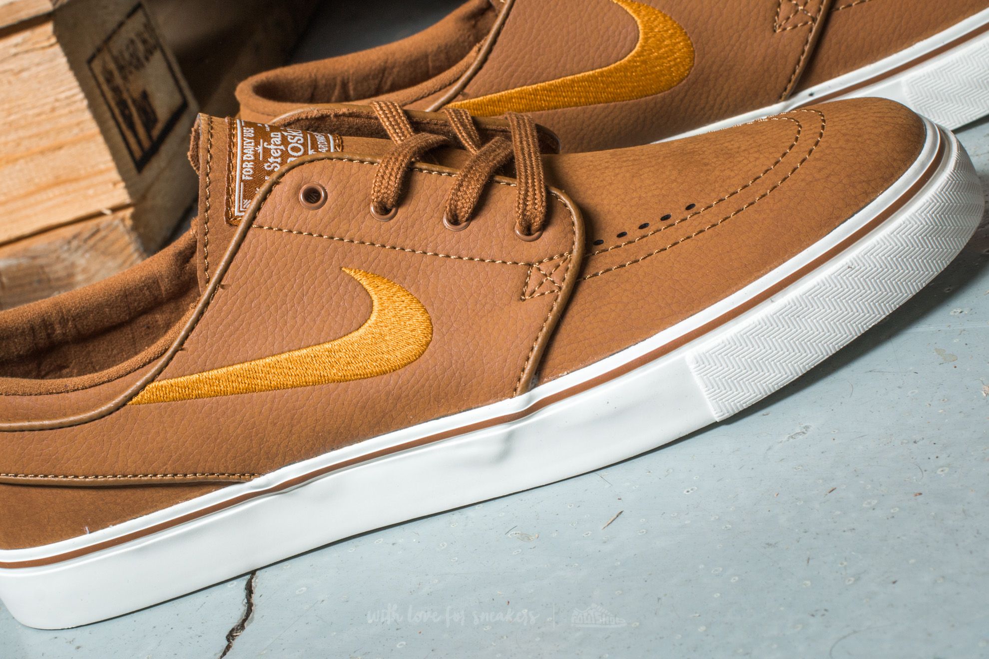 Zapatillas Hombre Nike Zoom Stefan Janoski L Ale Brown/ Desert Ochre-Sail