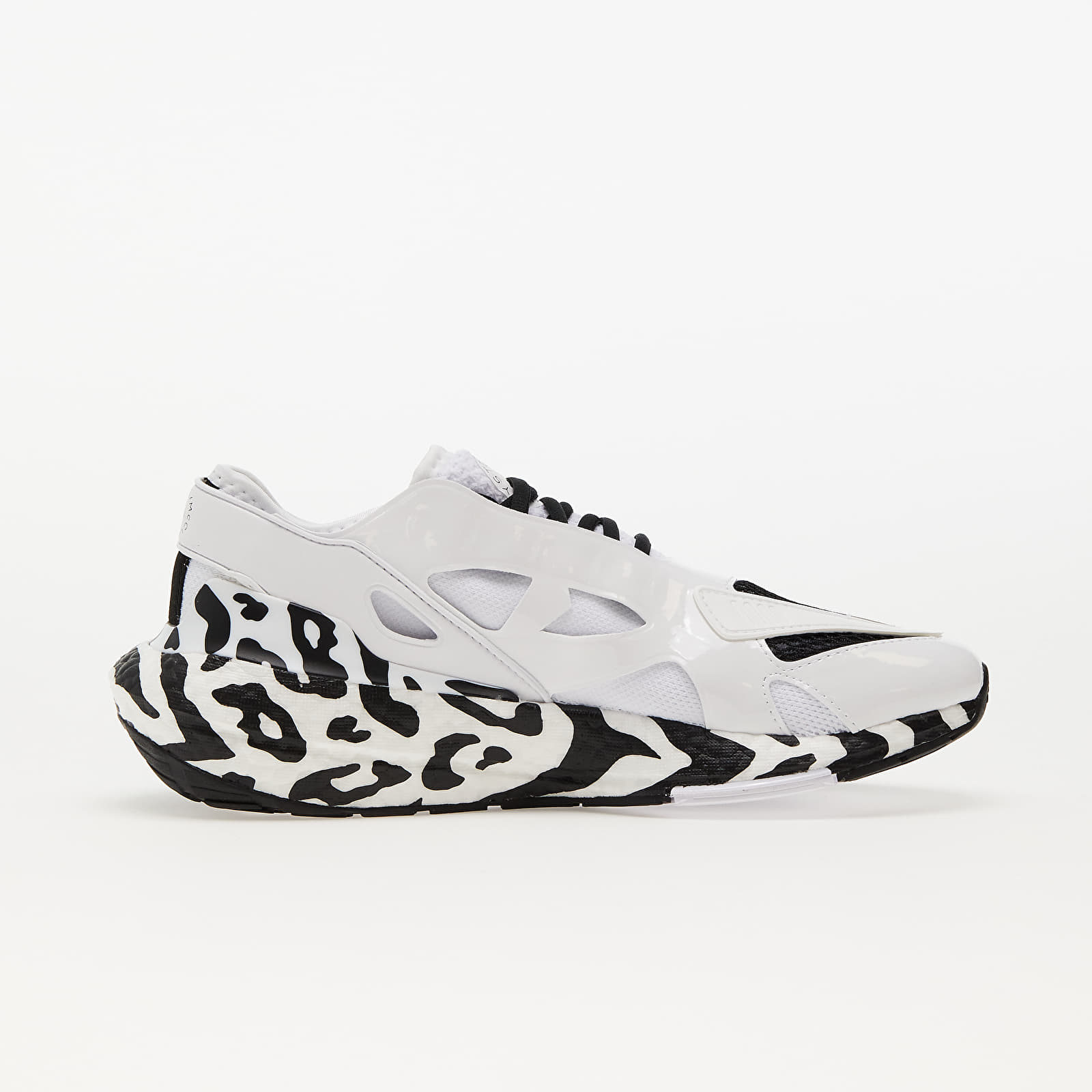 Women's shoes adidas x Stella McCartney UltraBOOST 22 Graphic Ftw White/ Ftw White/ Core Black