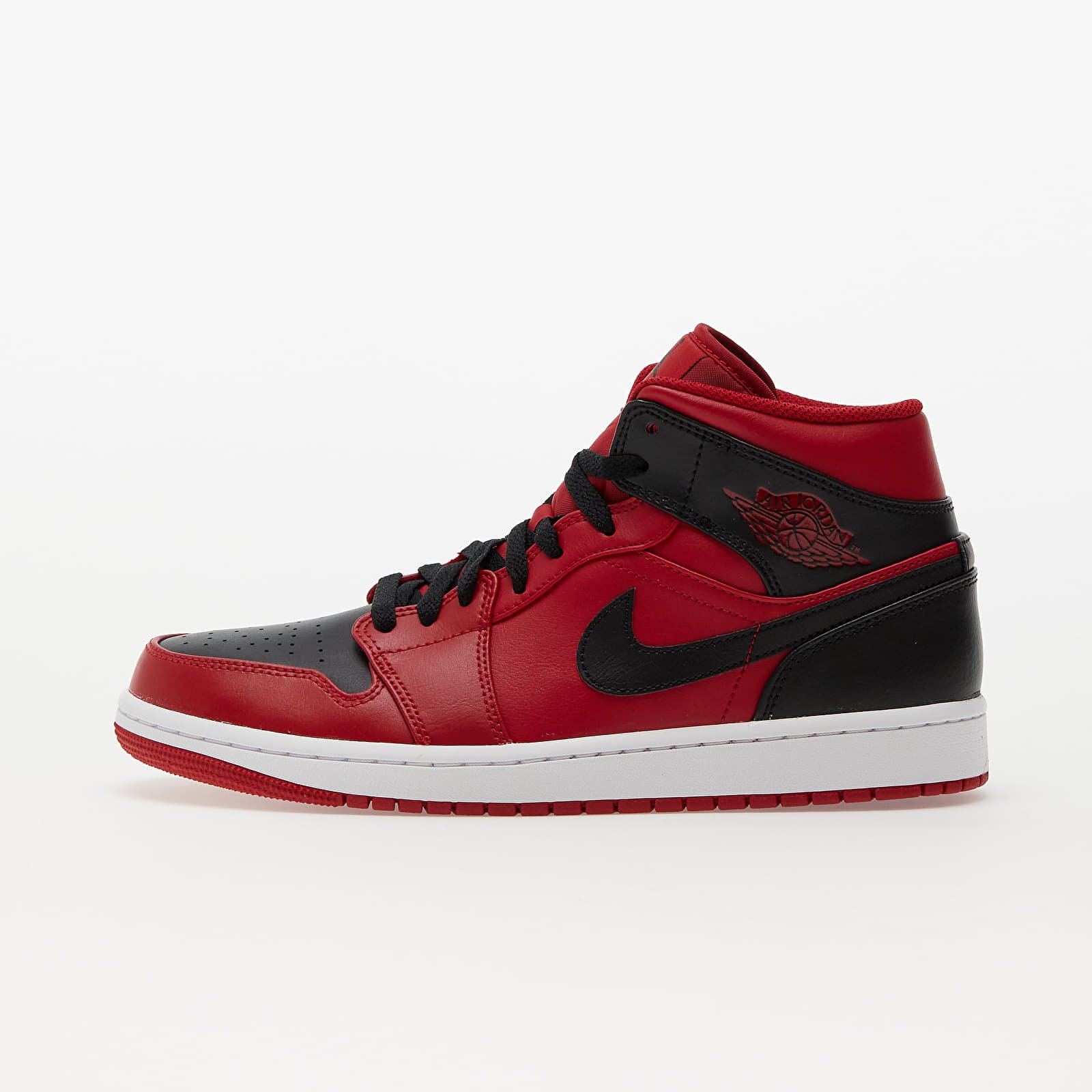 Aj1 black white red top