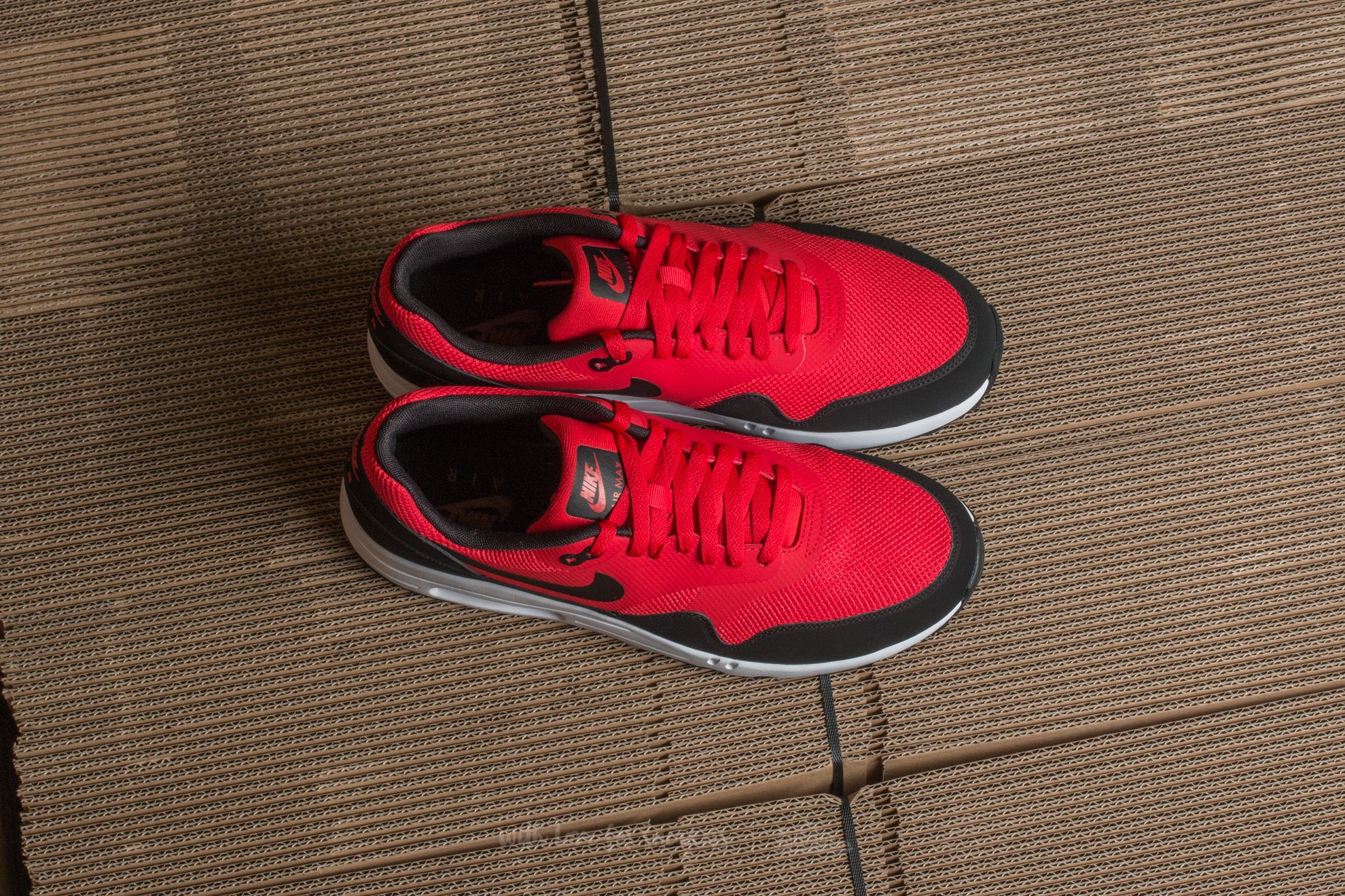 nike air max 1 ultra 2.0 essential university red