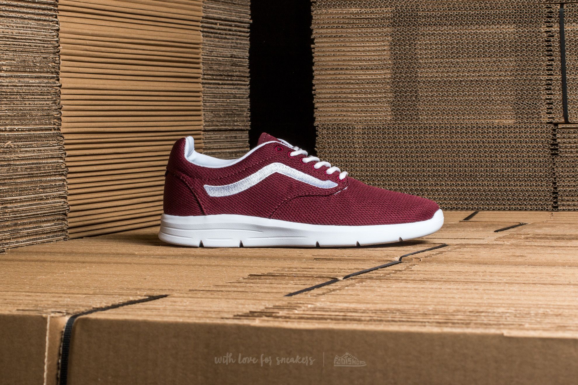 Vans iso 1.5 port royale hot sale