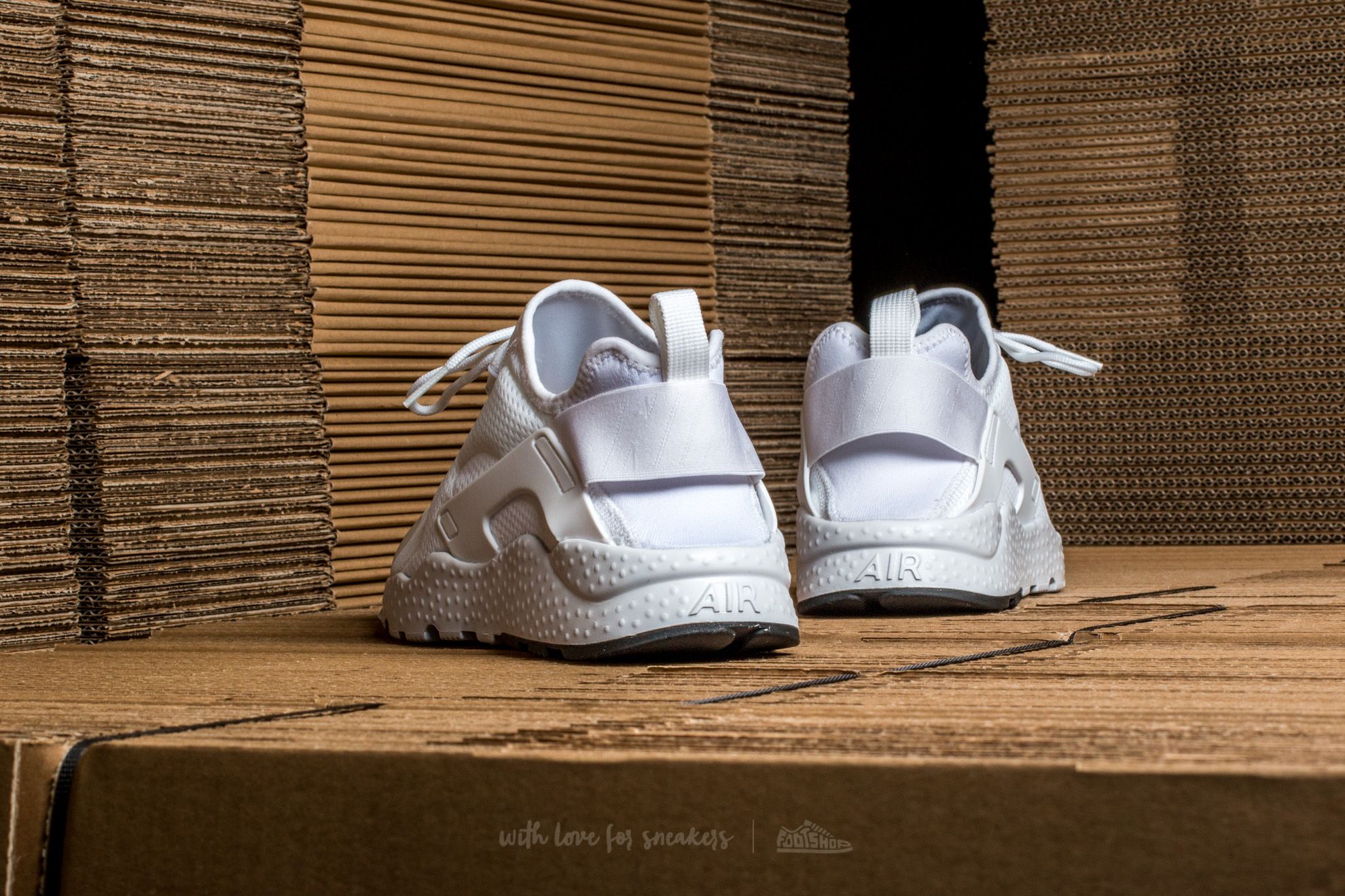Huarache ultra white outlet