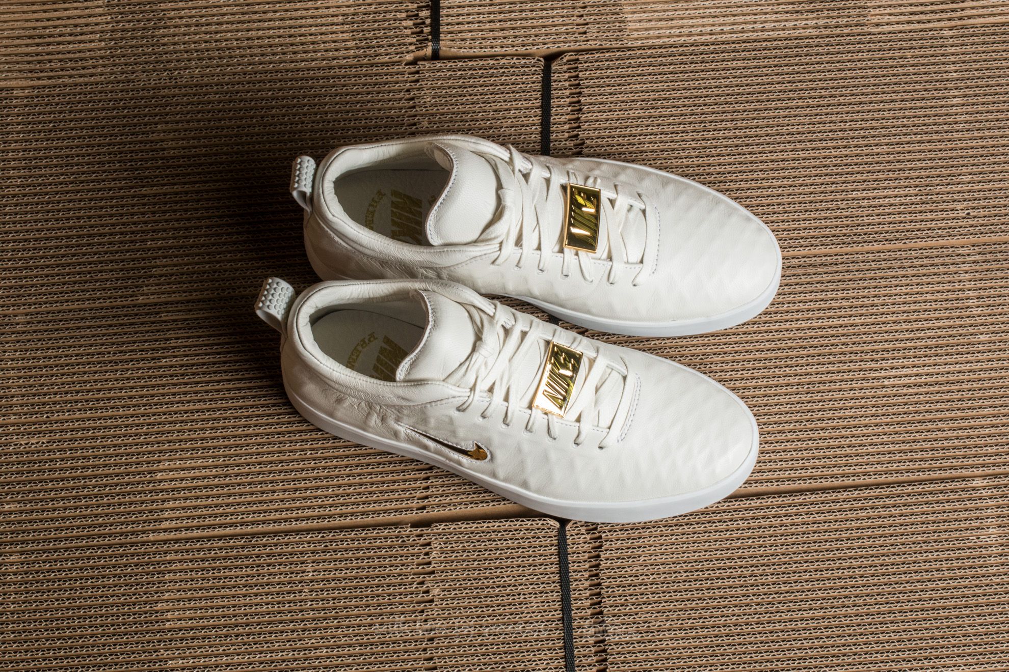 Nike tiempo vetta gold x white 2025