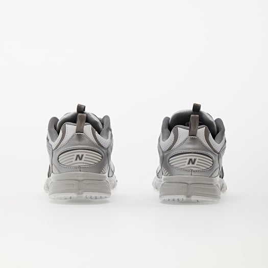 New Balance 408