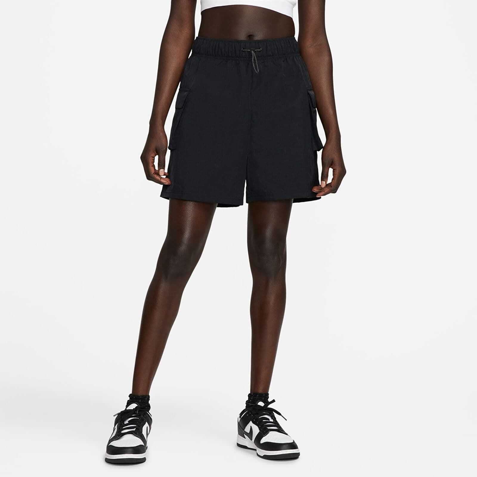 Pantaloncini Nike NSW Essential Woven High-Rise Shorts Black/ White