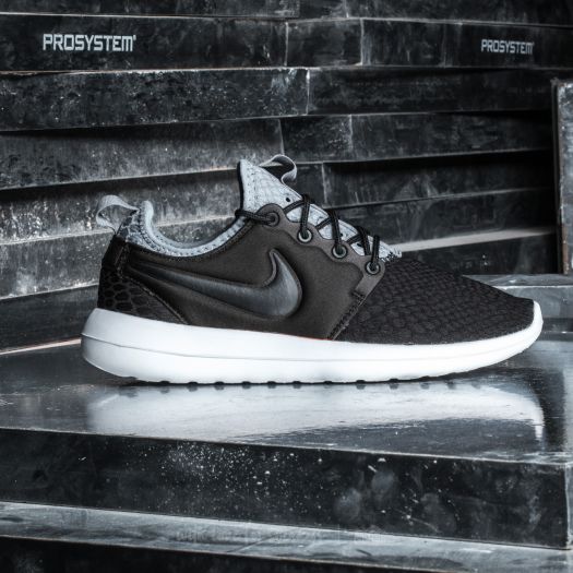 Scarpe donna Nike W Roshe Two SE Black Black Cool Grey White Footshop