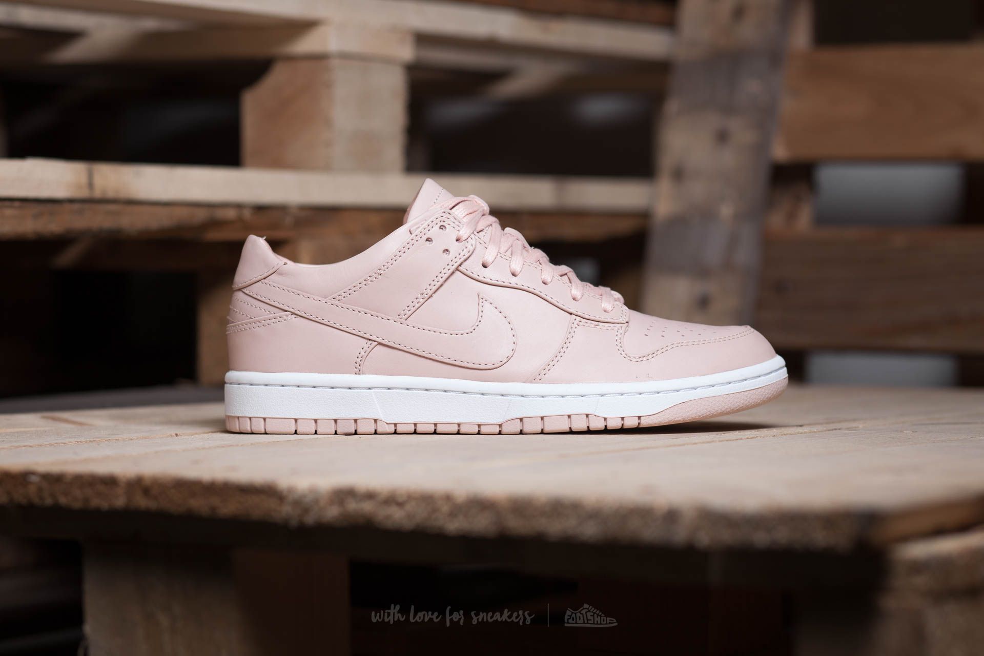 Nikelab dunk lux outlet low arctic orange