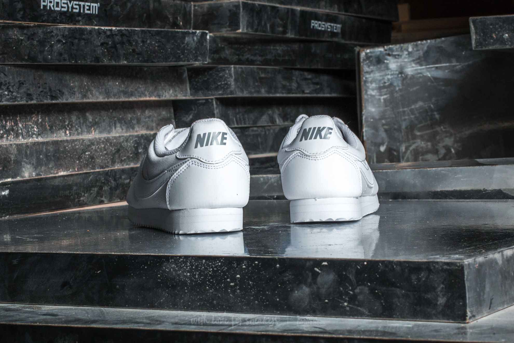 Nike cortez grigie 2025