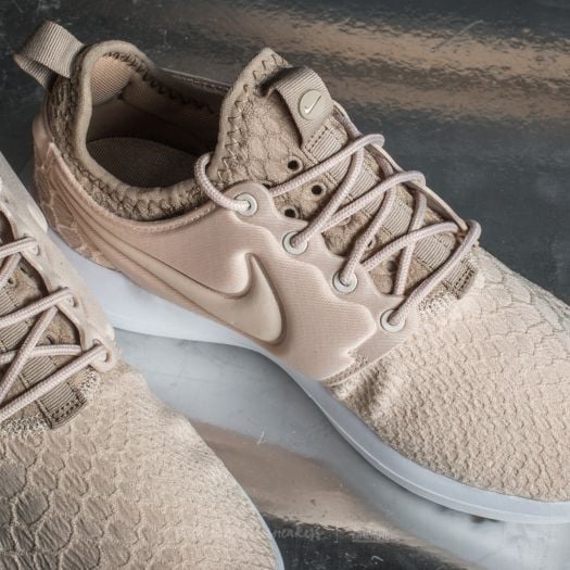 Women s shoes Nike w Roshe Two SE Oatmeal Oatmeal Khaki White Footshop
