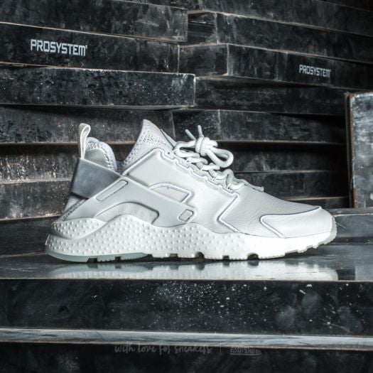 Women s shoes Nike W Air Huarache Run Ultra SI Summit White Summit White Footshop