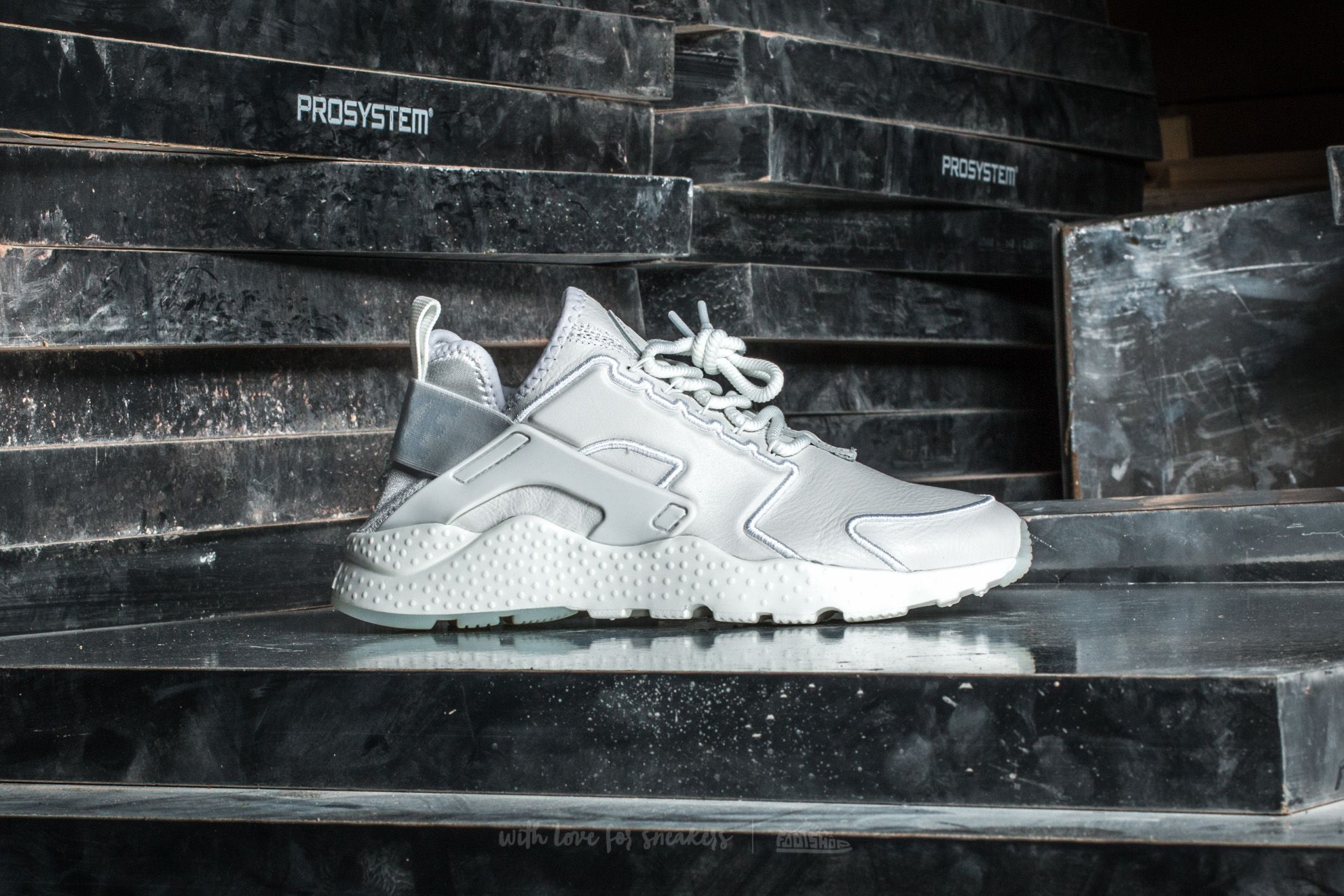 Huarache run ultra noir et blanc hotsell