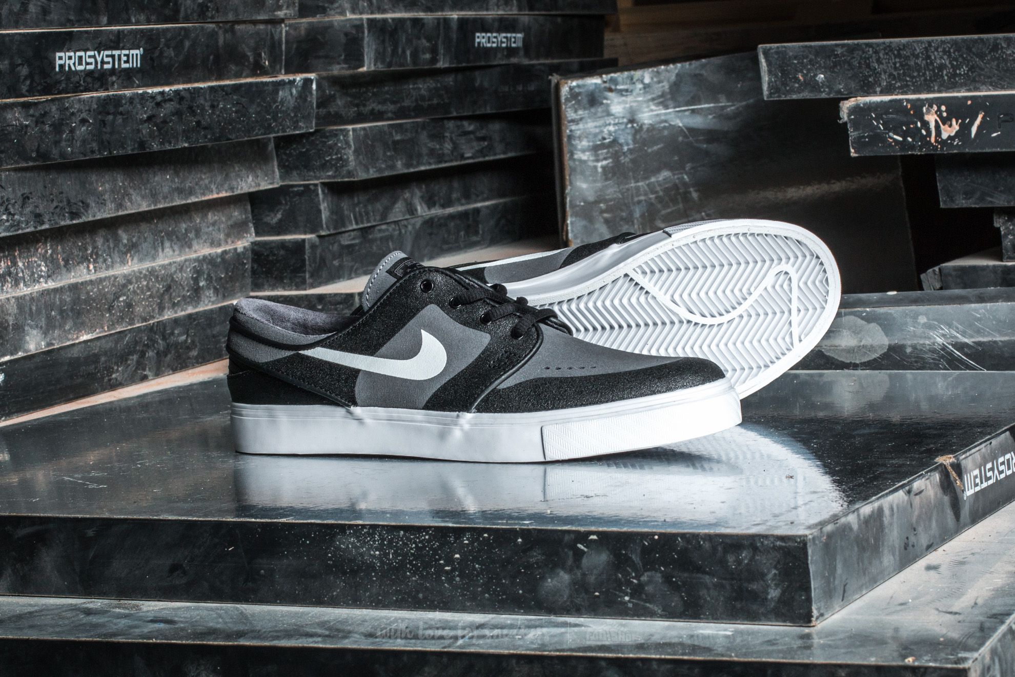 nc l minte i sneaker i pentru b rba i Nike SB Stefan Janoski