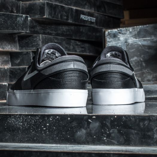 Nike sb stefan janoski noir et blanc hotsell