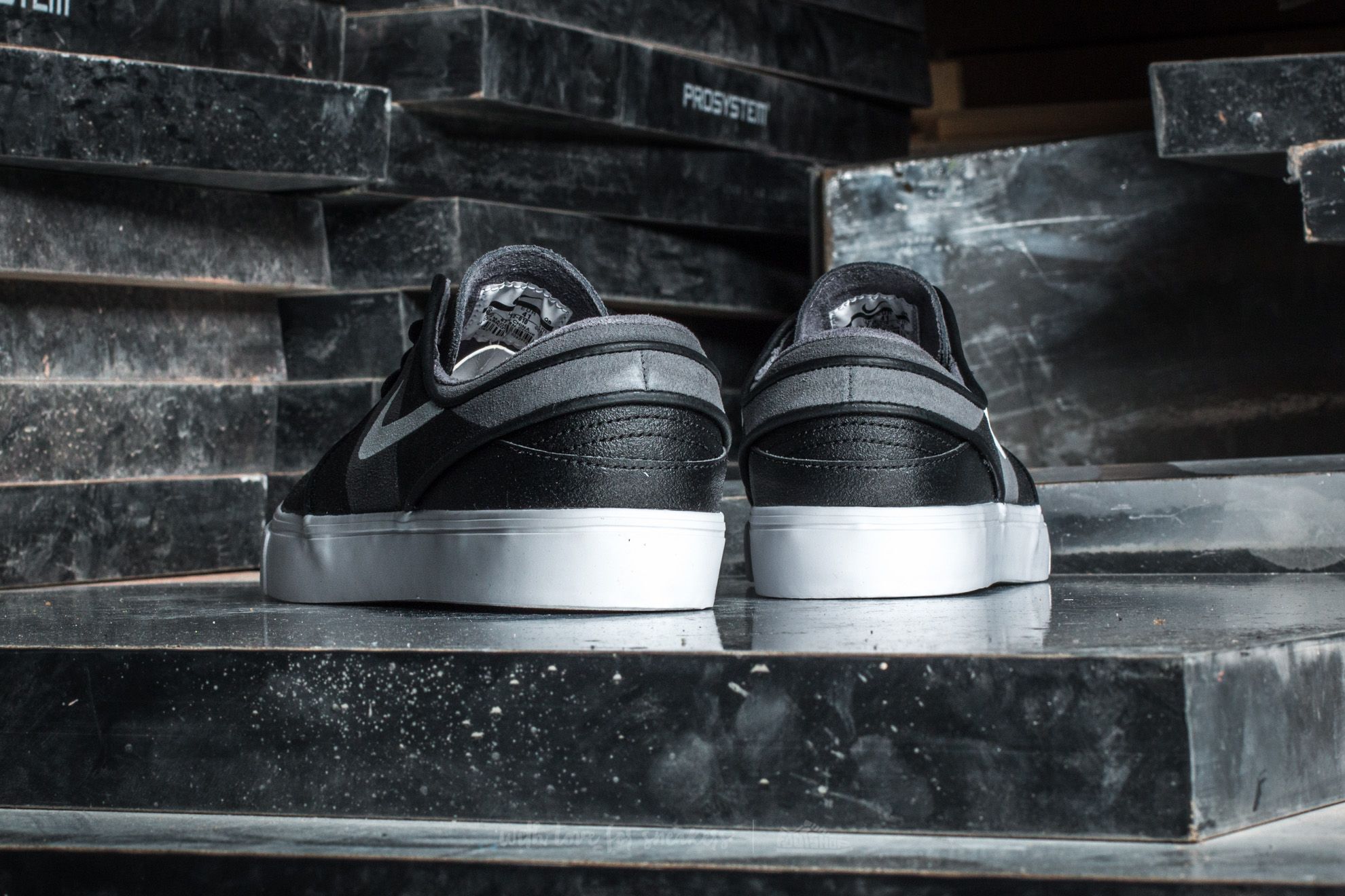 Men s shoes Nike SB Stefan Janoski Elite Dark Grey White Black Footshop