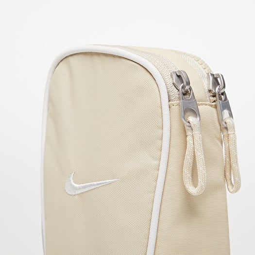 Nike fashion bag clearance